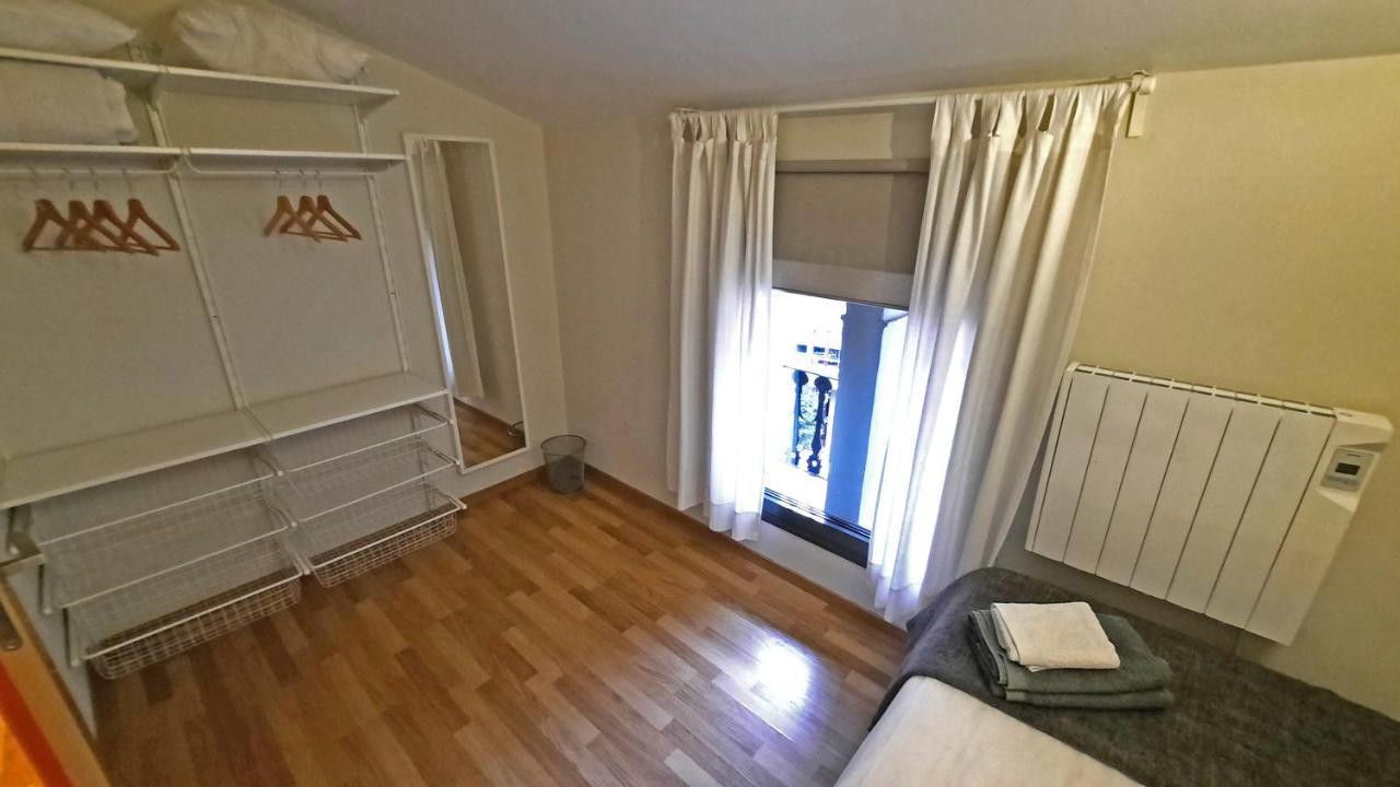 L'Astrolabi -Centre Ripoll- Villa Kültér fotó